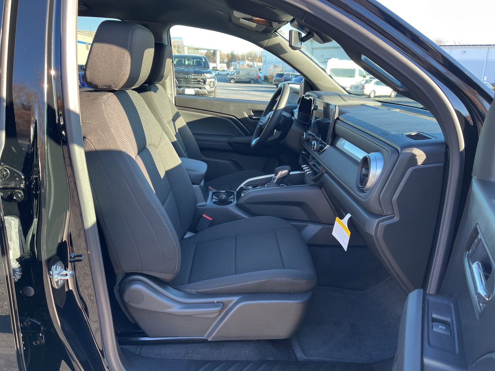 New 2026 Chevrolet Colorado LT image 15