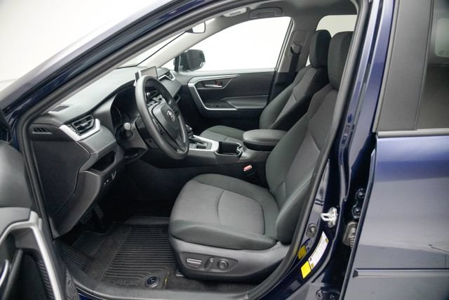 Used 2025 Toyota RAV4 XLE AWD/4WD image 20