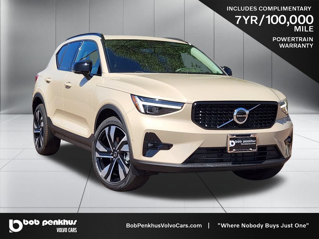 New 2026 Volvo XC40 B5 Ultra w/ Climate Package