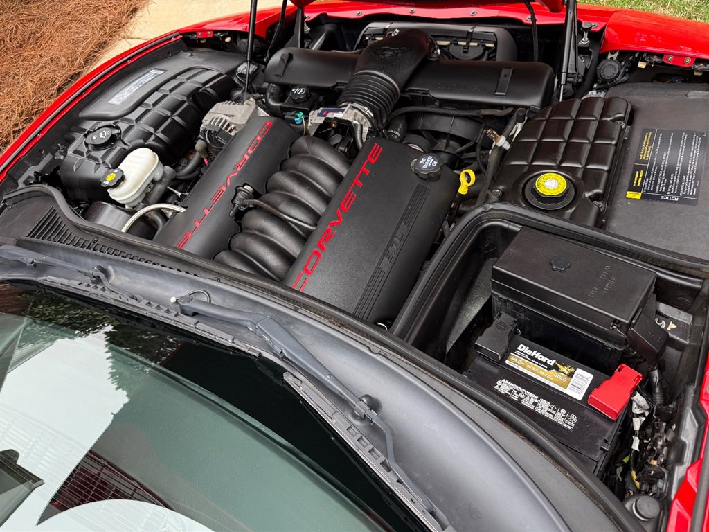 Used 2004 Chevrolet Corvette Coupe w/ Roof Package image 62