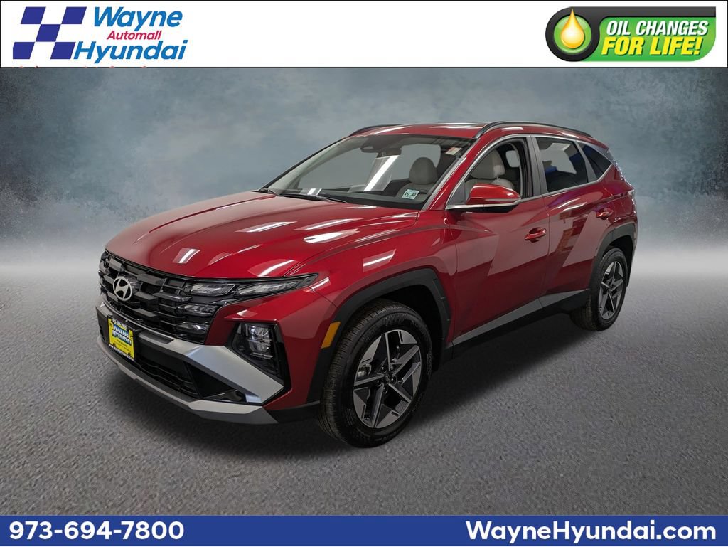 Certified 2025 Hyundai Tucson SEL AWD/4WD image 1