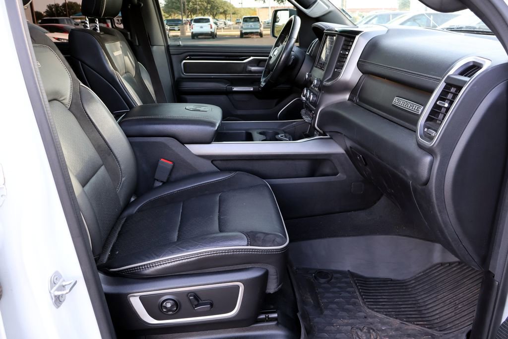 Used 2020 RAM 1500 Laramie w/ Sport Appearance Package AWD/4WD image 25