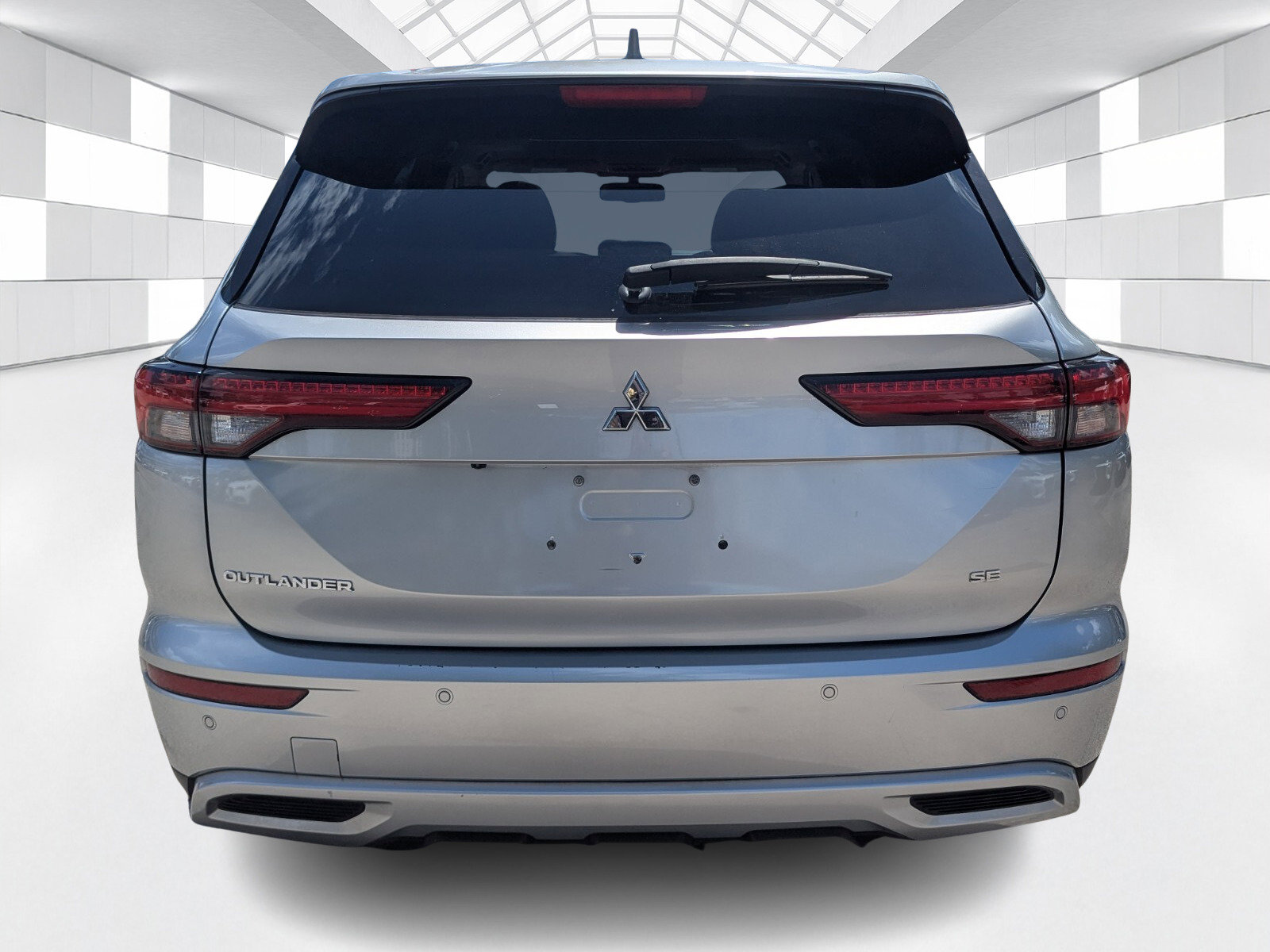 Used 2023 Mitsubishi Outlander SE FWD image 6