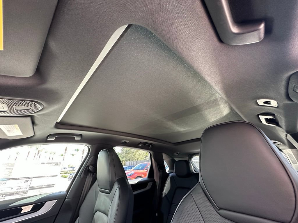 Used 2026 Porsche Cayenne AWD/4WD image 22