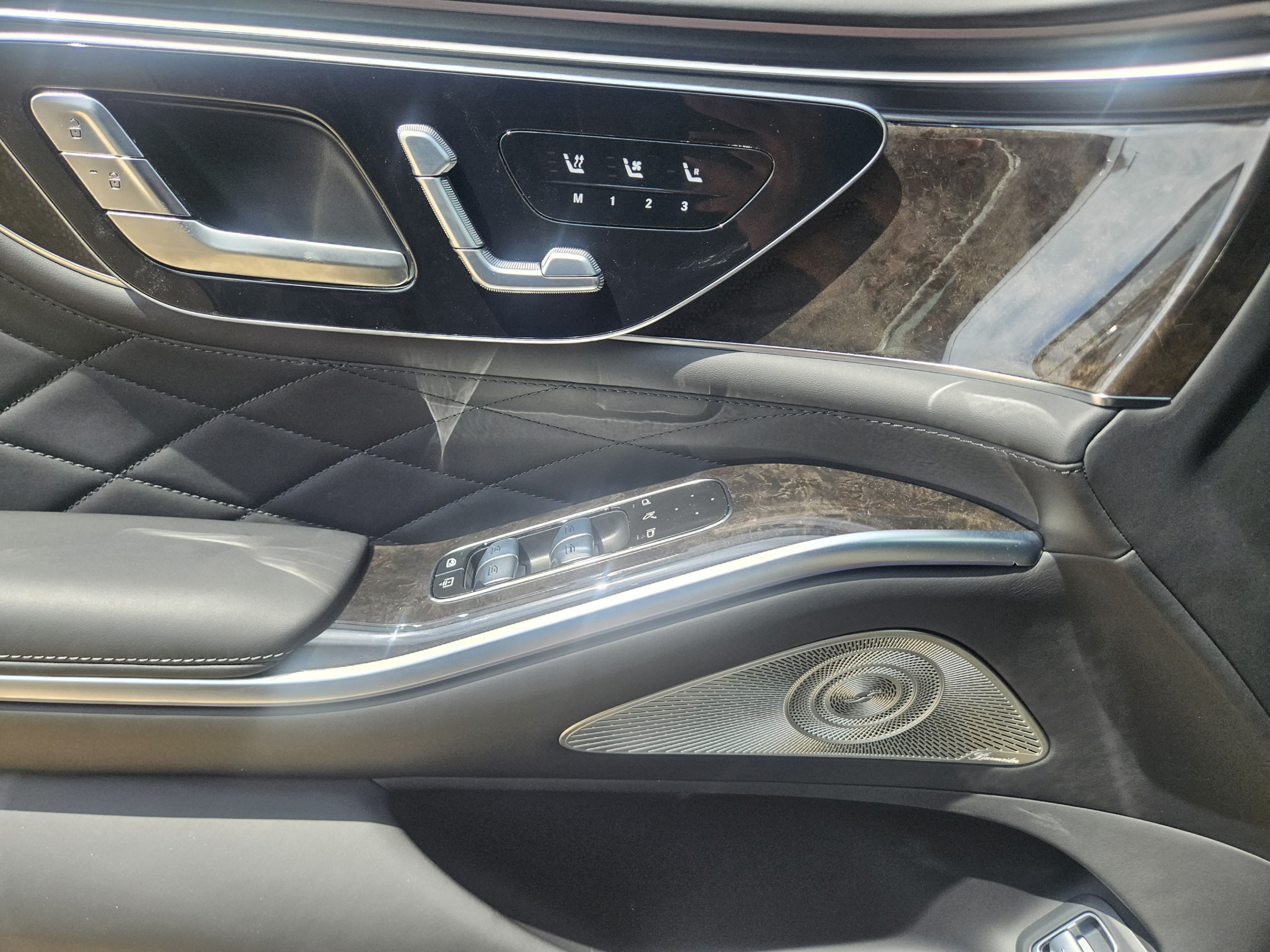 Certified 2027 Mercedes-Benz S 580 4MATIC Sedan image 12