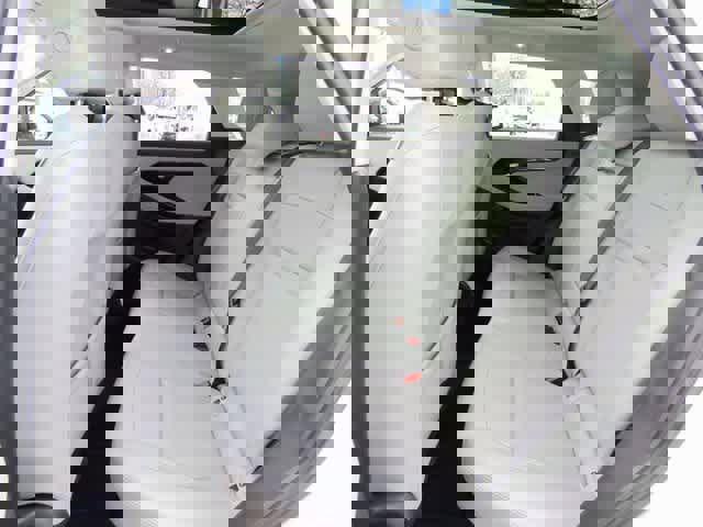 Used 2024 Land Rover Range Rover Evoque S image 14