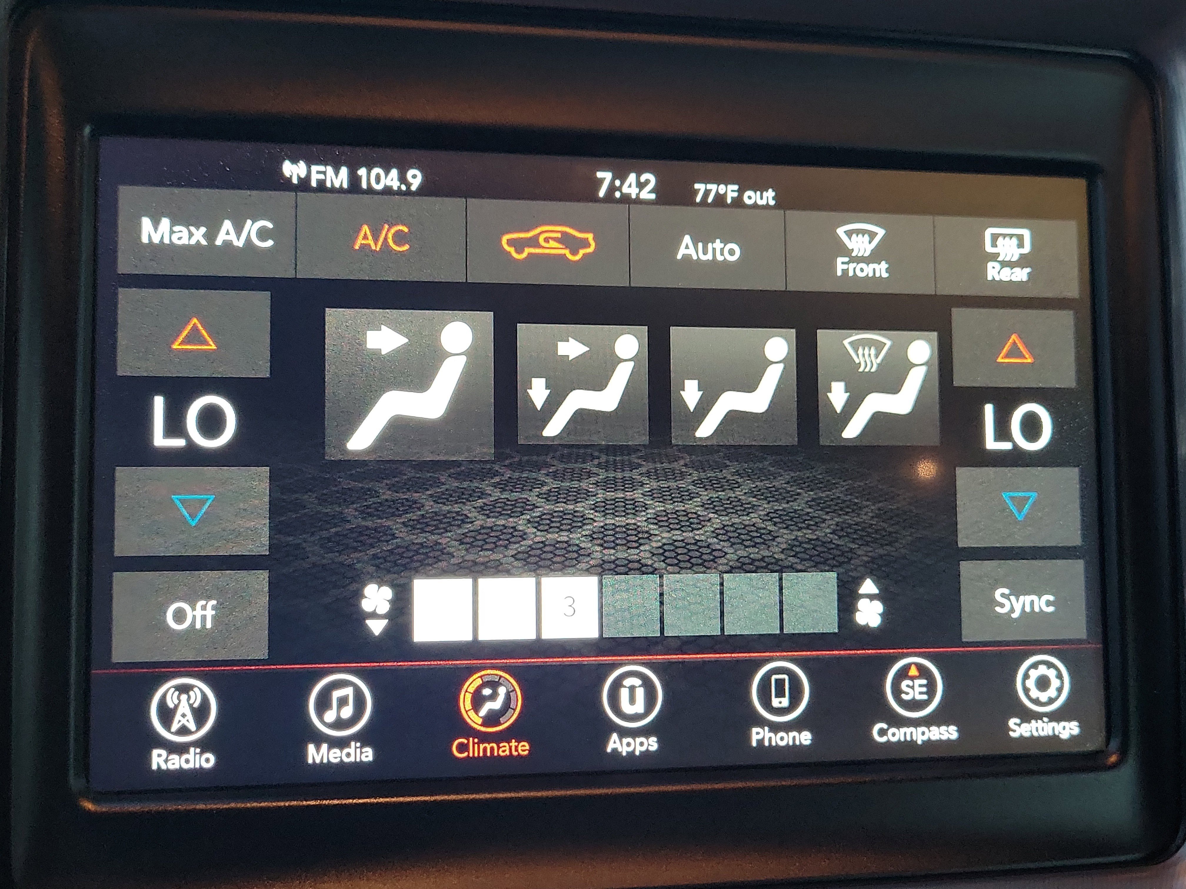 Used 2022 Dodge Challenger GT image 28