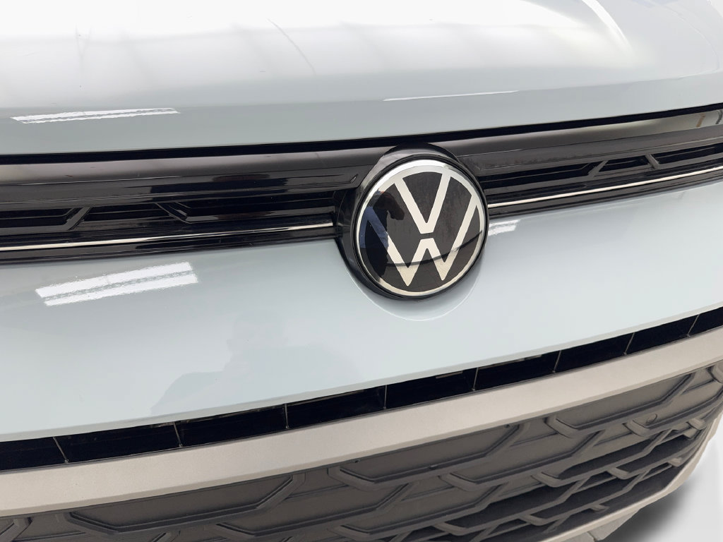 Used 2025 Volkswagen Taos SE FWD image 28