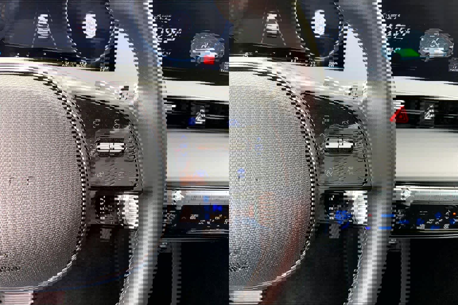 Used 2024 Hyundai Ioniq 5 SEL image 23