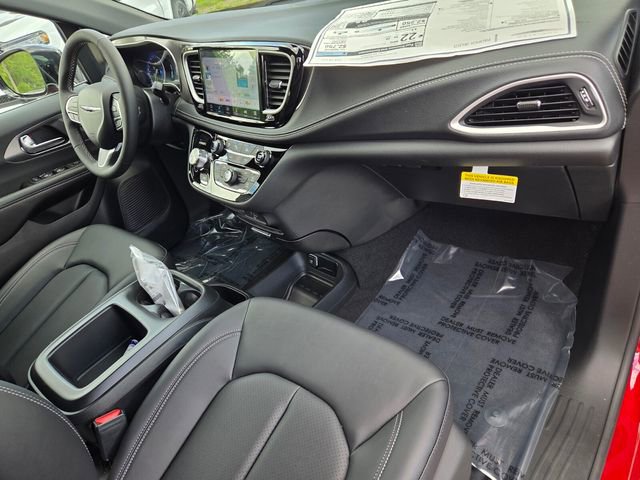 New 2026 Chrysler Pacifica Select FWD image 14
