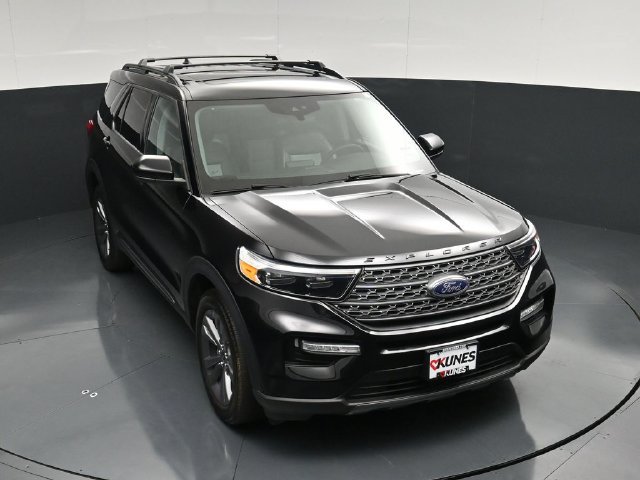 Used 2023 Ford Explorer XLT w/ XLT Sport Appearance Package AWD/4WD image 50