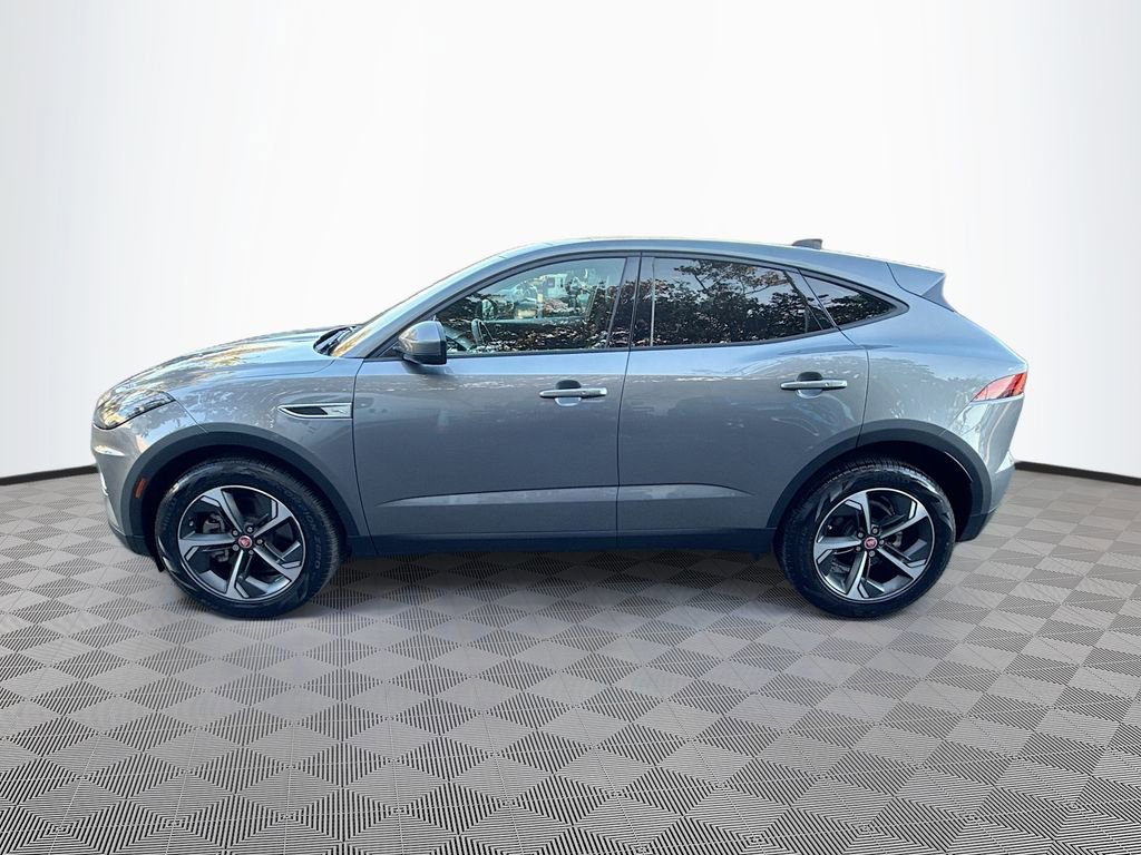 Used 2023 Jaguar E-PACE SE image 9