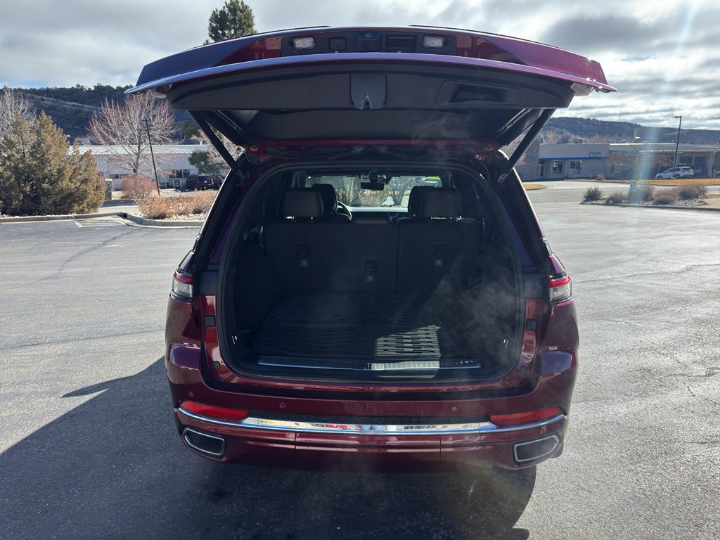 Certified 2022 Jeep Grand Cherokee Overland w/ Adv Protech Group III image 10