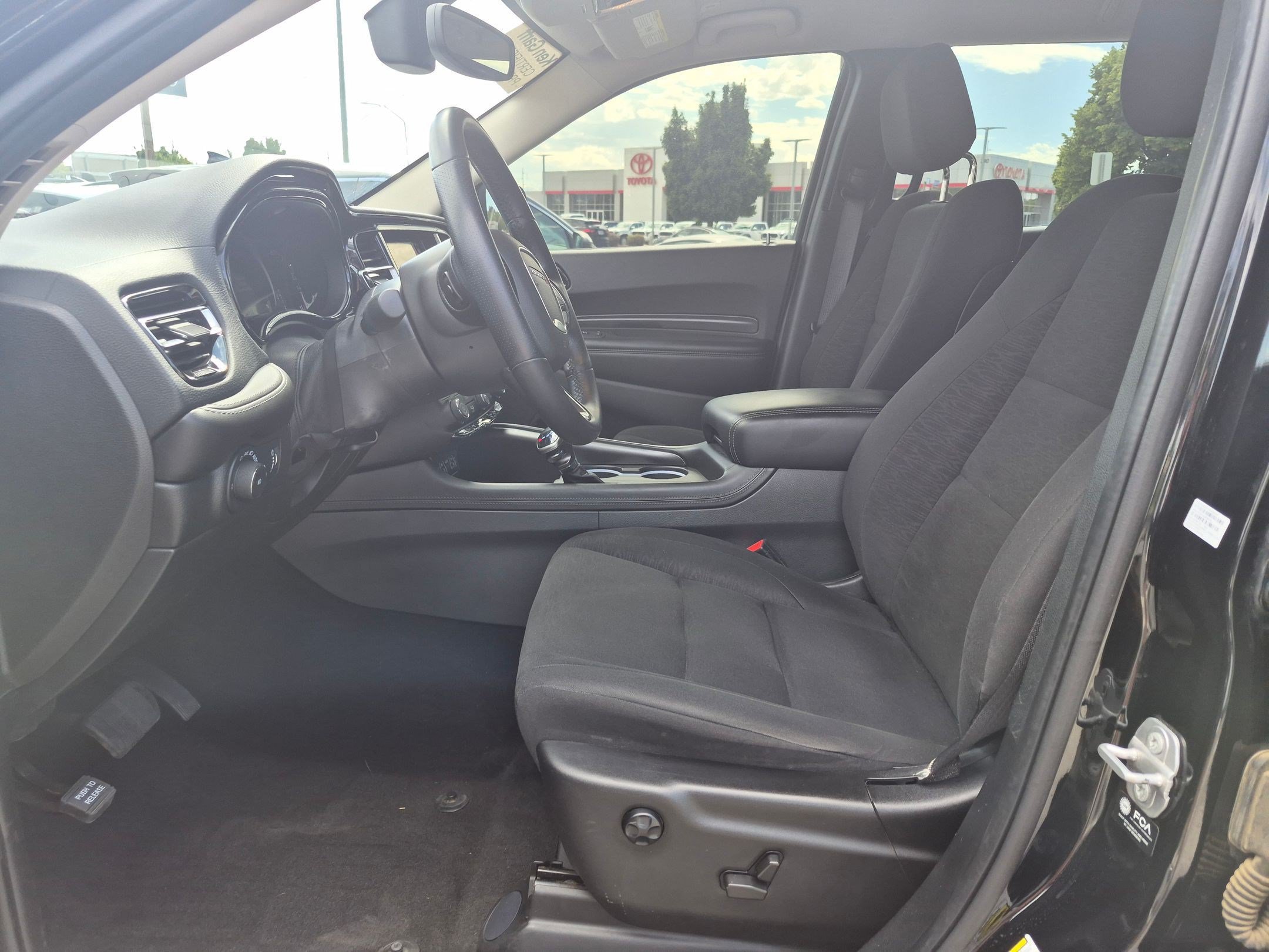 Used 2022 Dodge Durango SXT AWD/4WD image 17