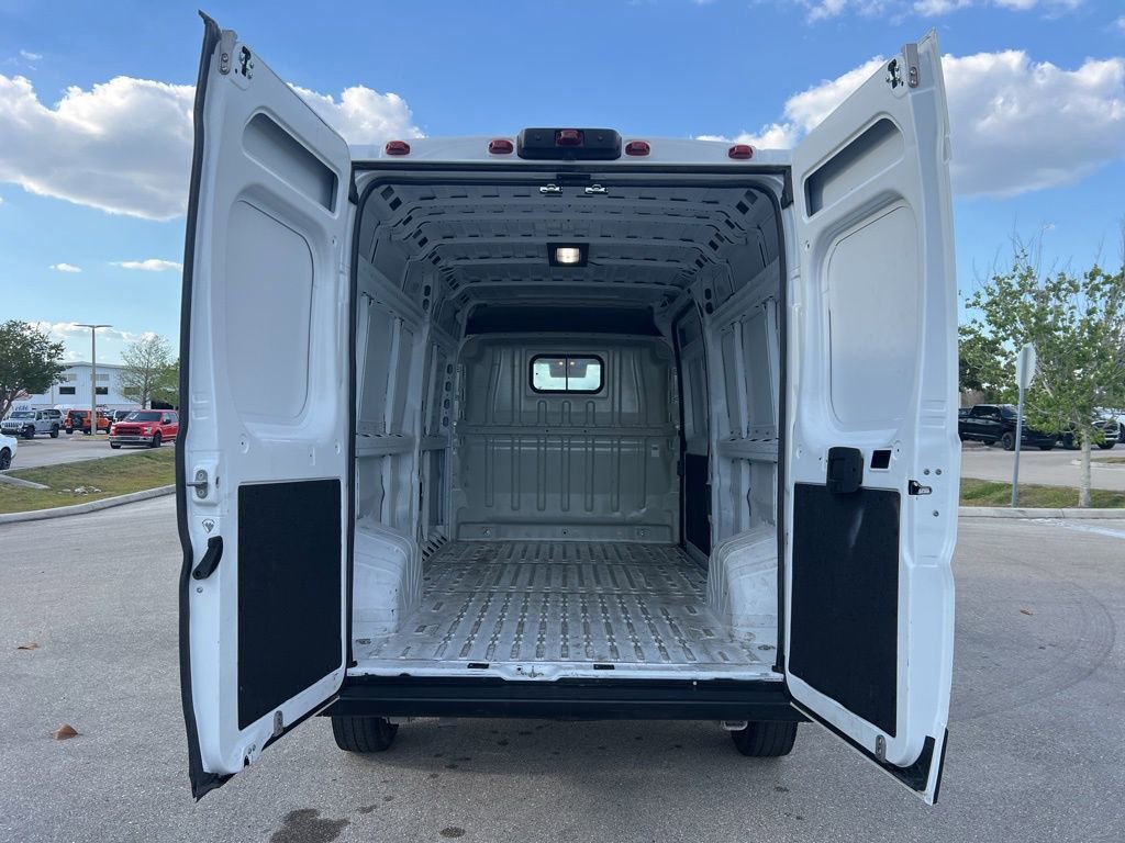 Used 2024 RAM ProMaster 2500 w/ Convenience Group FWD image 40