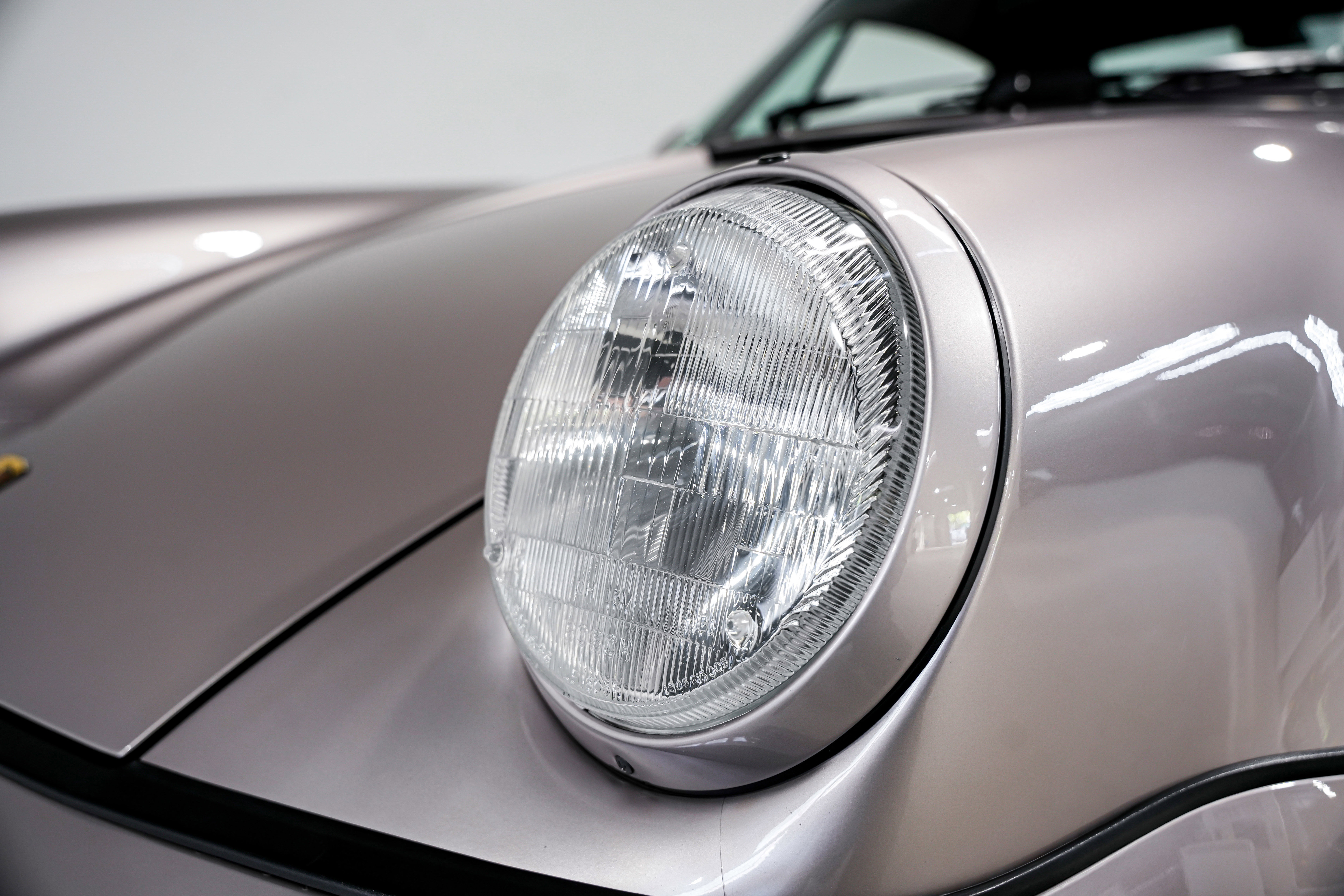 Used 1994 Porsche 911 Turbo RWD image 36