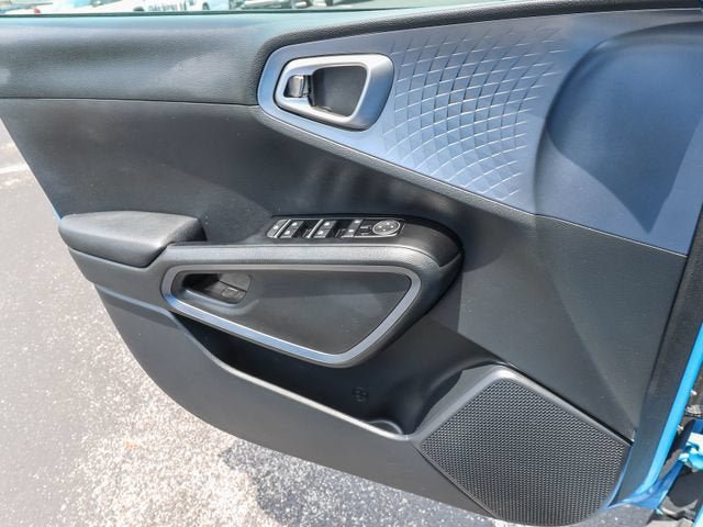Used 2024 Kia Soul EX FWD image 13
