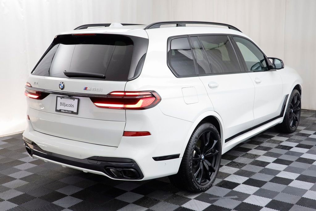 Used 2025 BMW X7 M60i image 19
