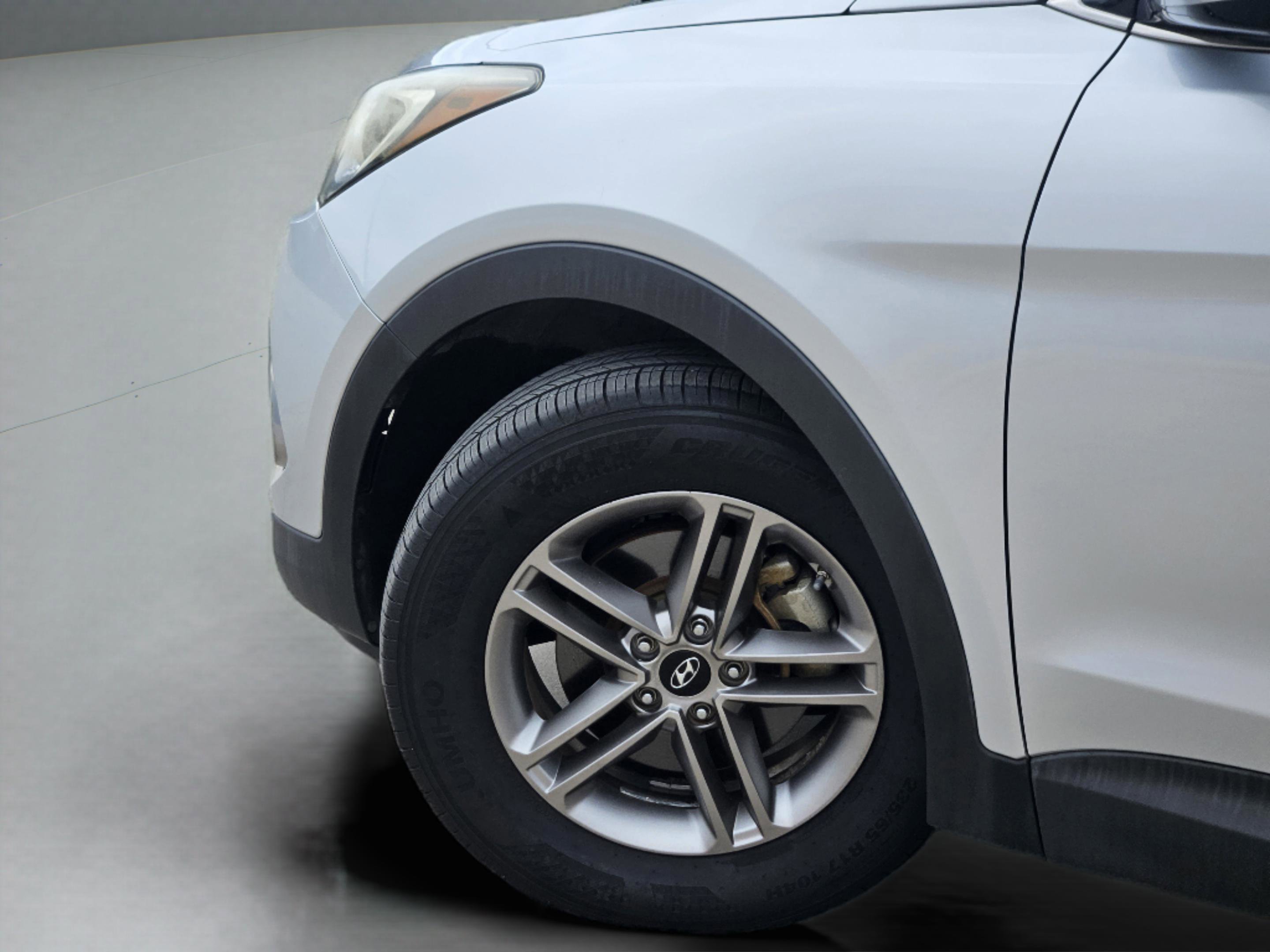 Used 2017 Hyundai Santa Fe Sport AWD/4WD image 28