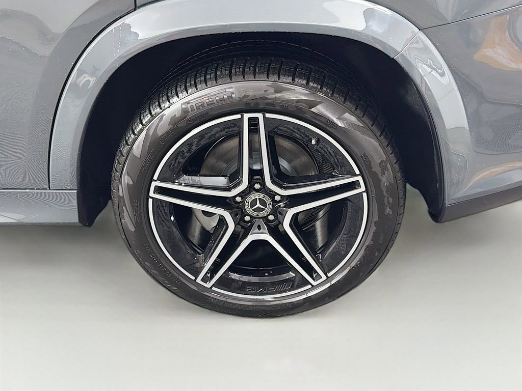 Used 2026 Mercedes-Benz GLS 450 4MATIC image 35