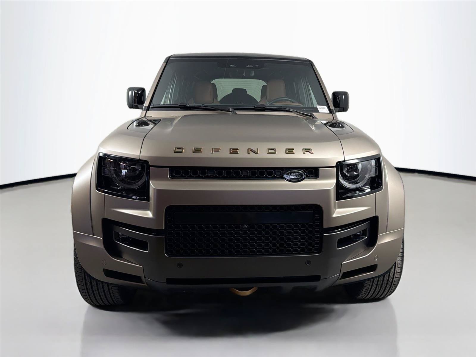Certified 2025 Land Rover Defender 110 AWD/4WD image 2