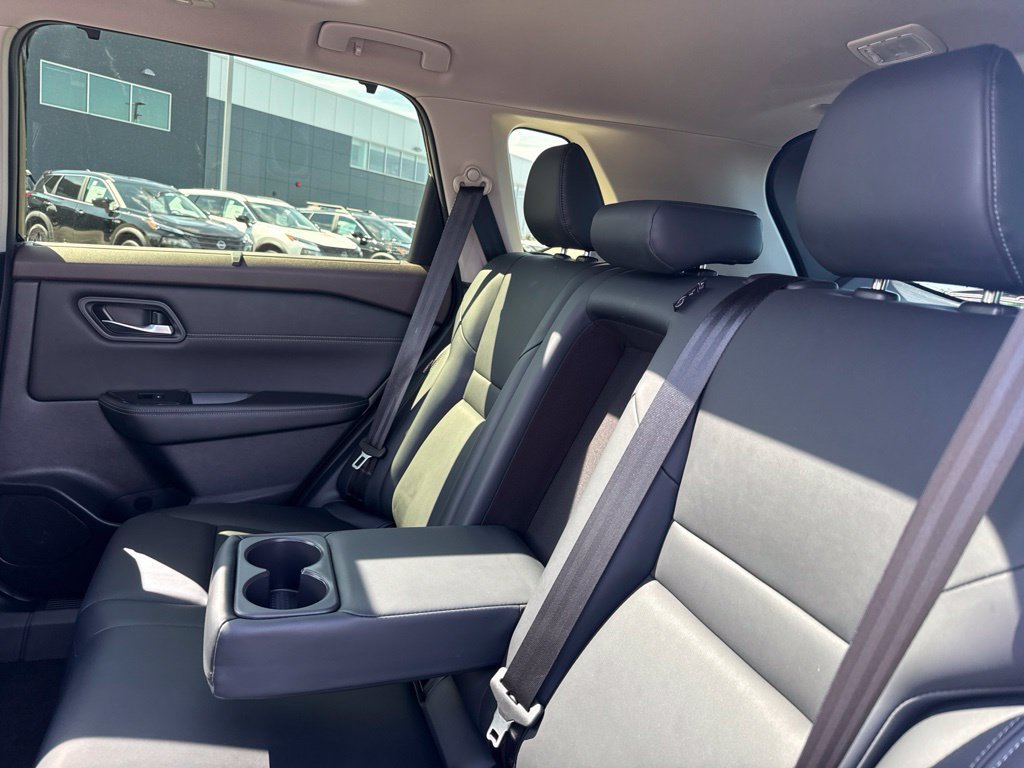 Certified 2023 Nissan Rogue SV w/ SV Premium B Package AWD/4WD image 29