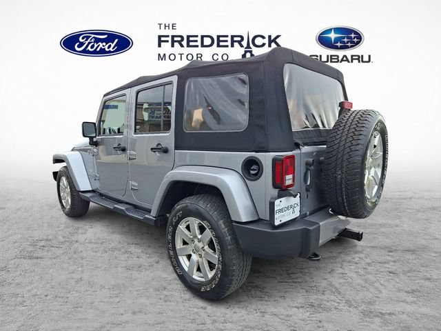 Used 2017 Jeep Wrangler Unlimited Sahara w/ Connectivity Group AWD/4WD image 6