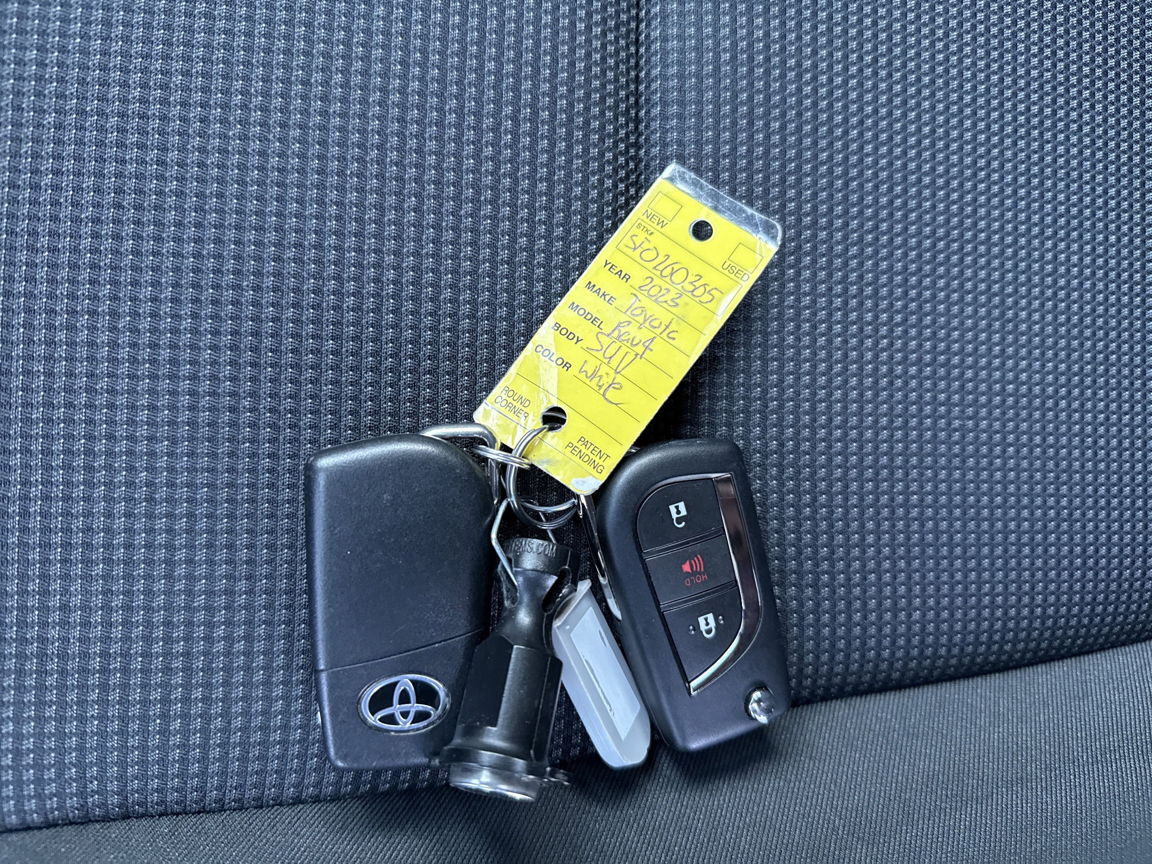 Used 2023 Toyota RAV4 LE image 30