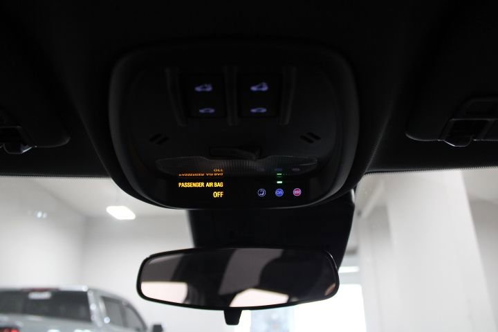 New 2026 Chevrolet Trax RS w/ Sunroof Package image 38