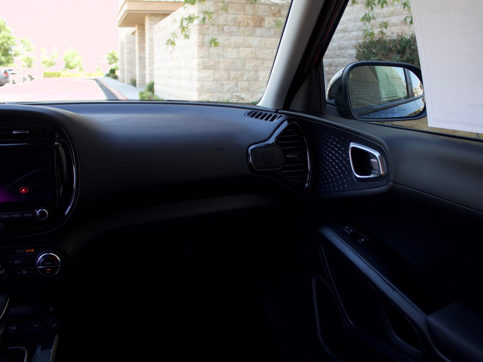 Used 2025 Kia Soul EX FWD image 19