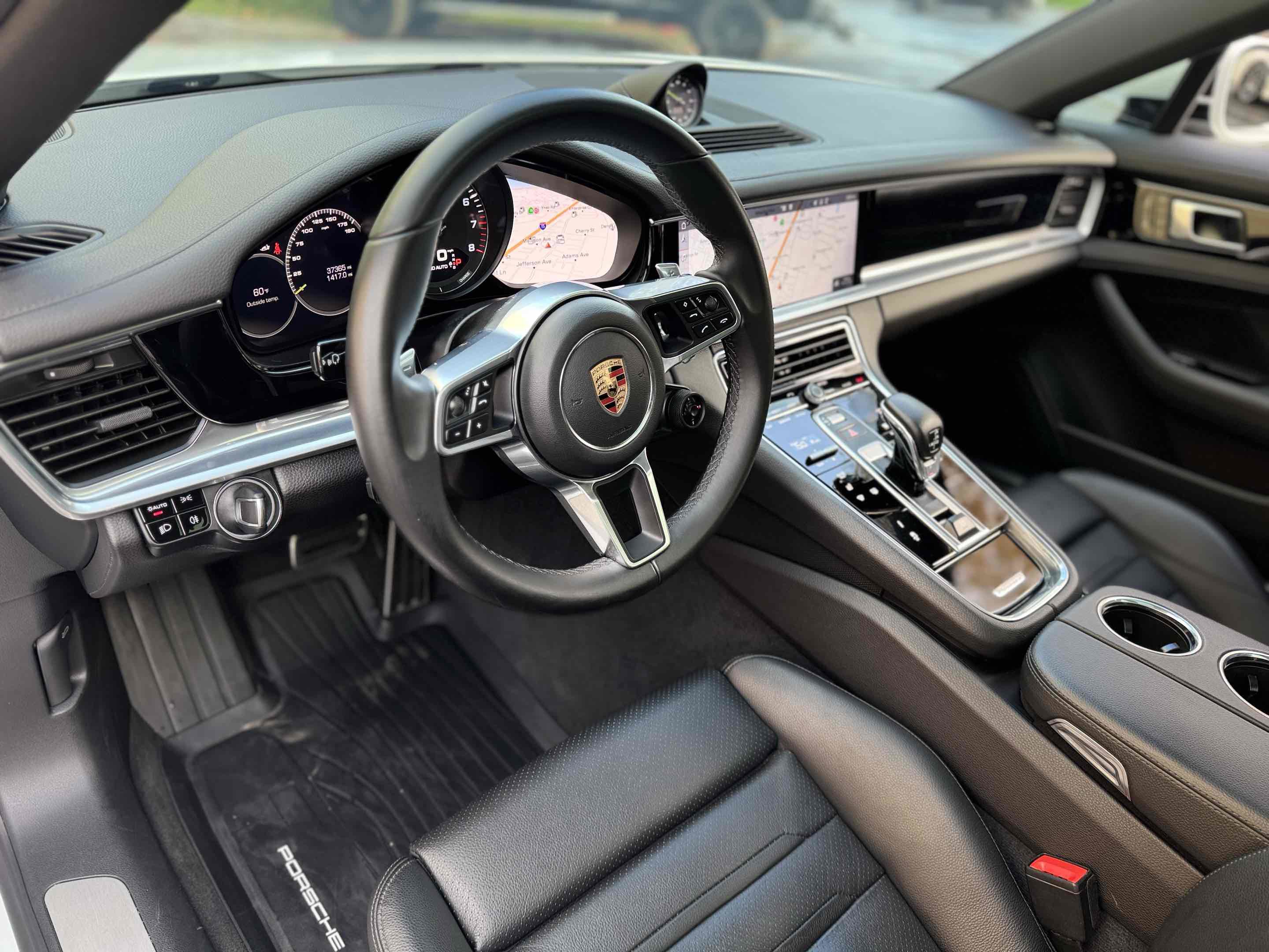 Used 2020 Porsche Panamera 4 image 27