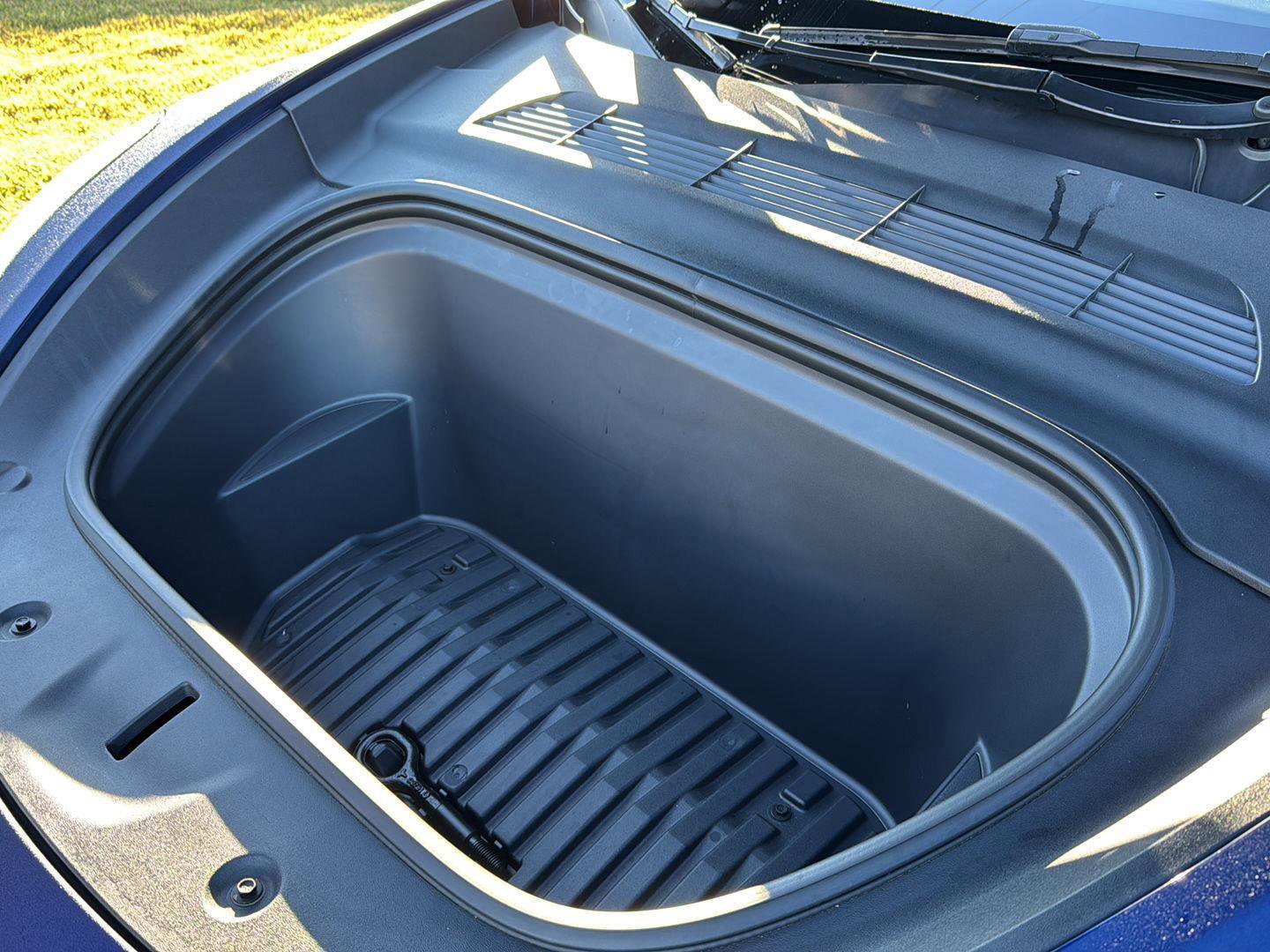 Used 2023 Tesla Model Y Long Range image 29