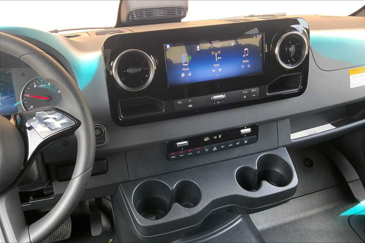 New 2025 Mercedes-Benz Sprinter 2500 image 23