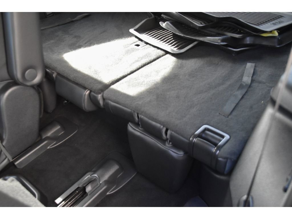 Used 2021 Toyota Highlander XLE image 17