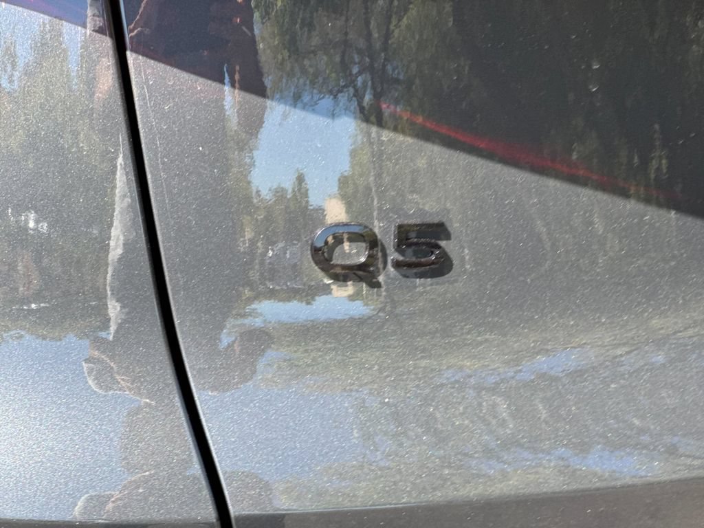 Certified 2025 Audi Q5 Premium AWD/4WD image 40