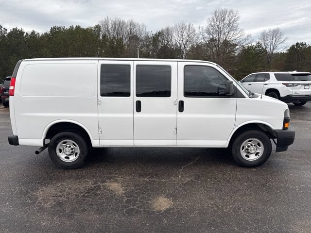 Used 2020 Chevrolet Express 2500 w/ Driver Convenience Package RWD image 4
