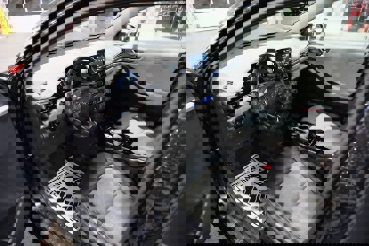 Used 2020 Hyundai Ioniq Limited image 16