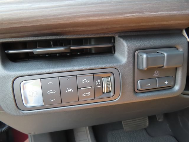 Certified 2025 GMC Sierra EV Denali AWD/4WD image 35