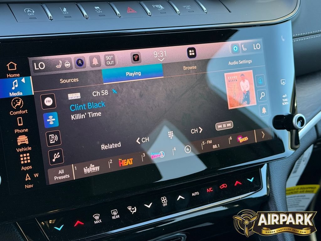 New 2026 Jeep Grand Cherokee Altitude RWD image 23