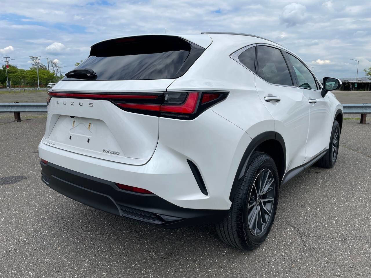 Used 2024 Lexus NX 250 FWD w/ Cold Area Package image 6