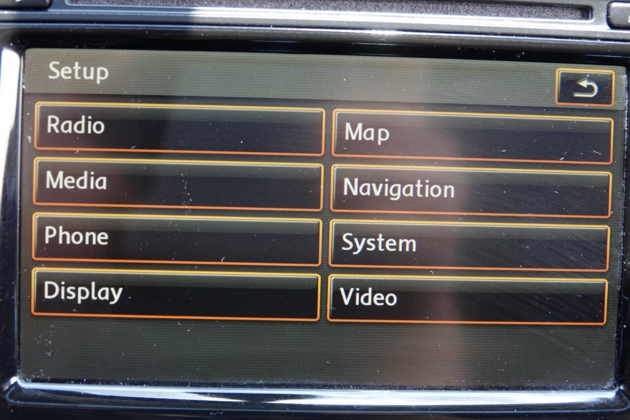 Used 2013 Volkswagen Passat TDI SEL Premium image 78