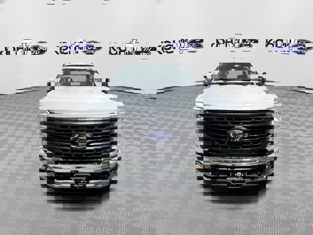 New 2026 Ford F350 XL w/ XL Chrome Package image 3