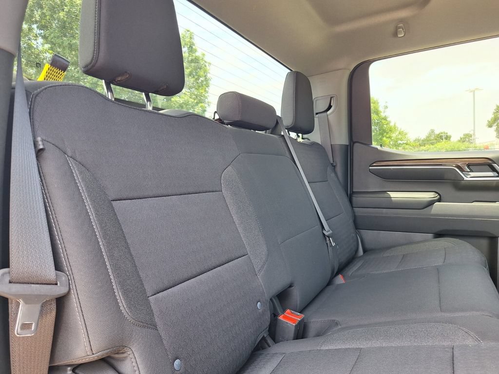 Used 2023 Chevrolet Silverado 1500 LT AWD/4WD image 26