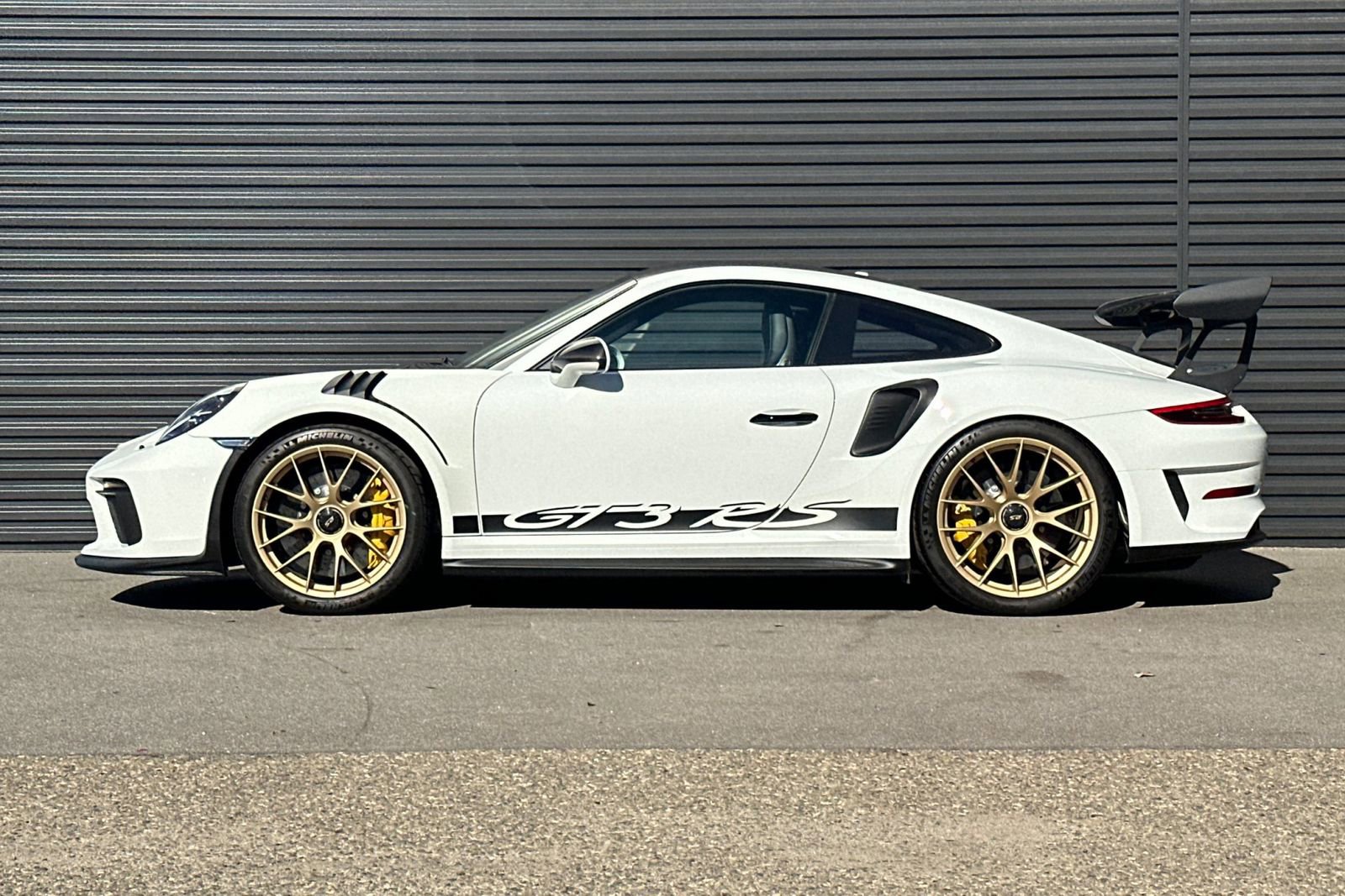 Used 2019 Porsche 911 GT3 RS image 2