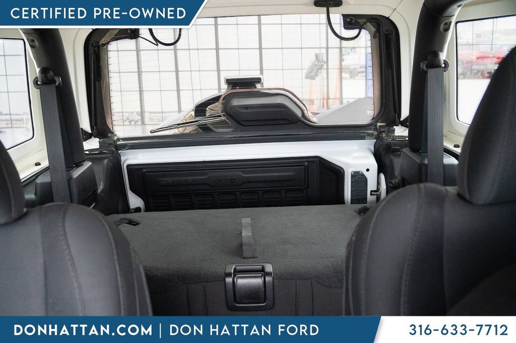 Used 2020 Jeep Wrangler Sport AWD/4WD image 18