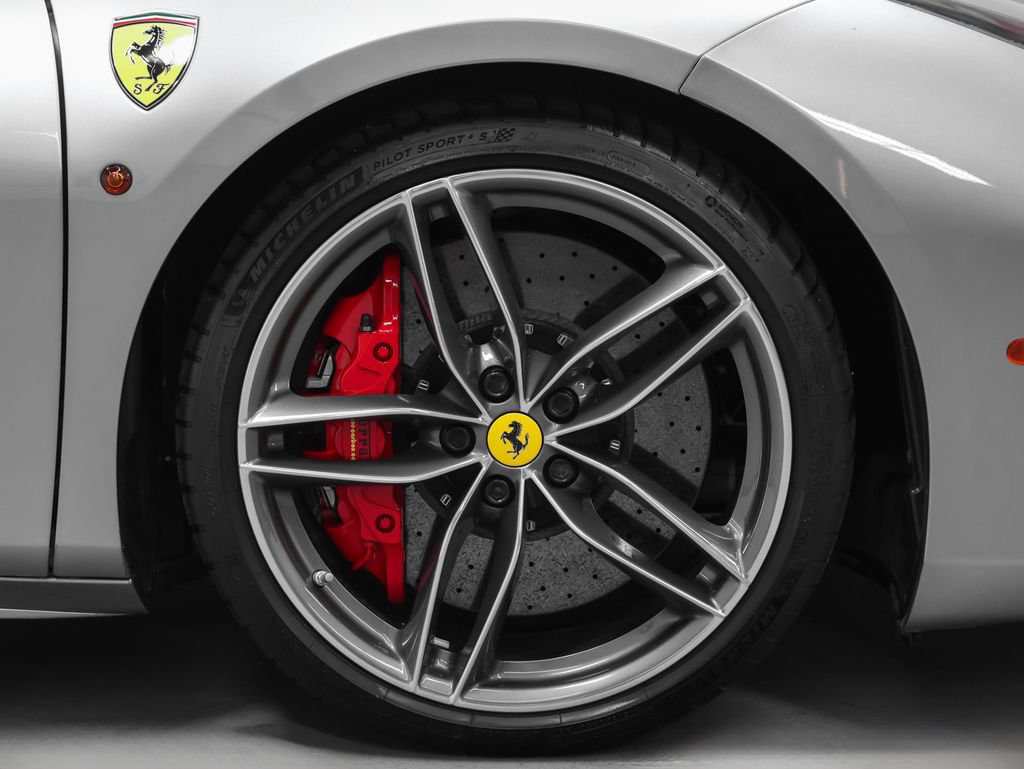 Certified 2018 Ferrari 488 GTB RWD image 11