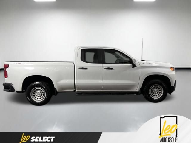 Used 2019 Chevrolet Silverado 1500 W/T w/ Trailering Package AWD/4WD image 5
