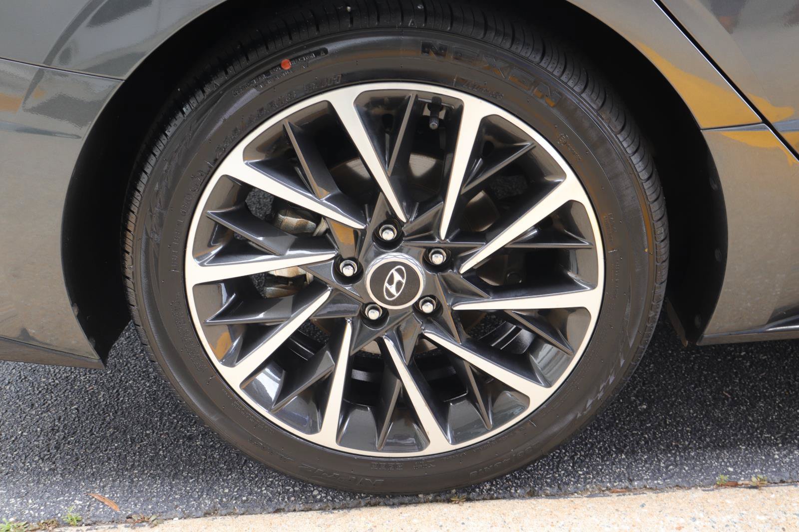 Used 2023 Hyundai Sonata Limited FWD image 40