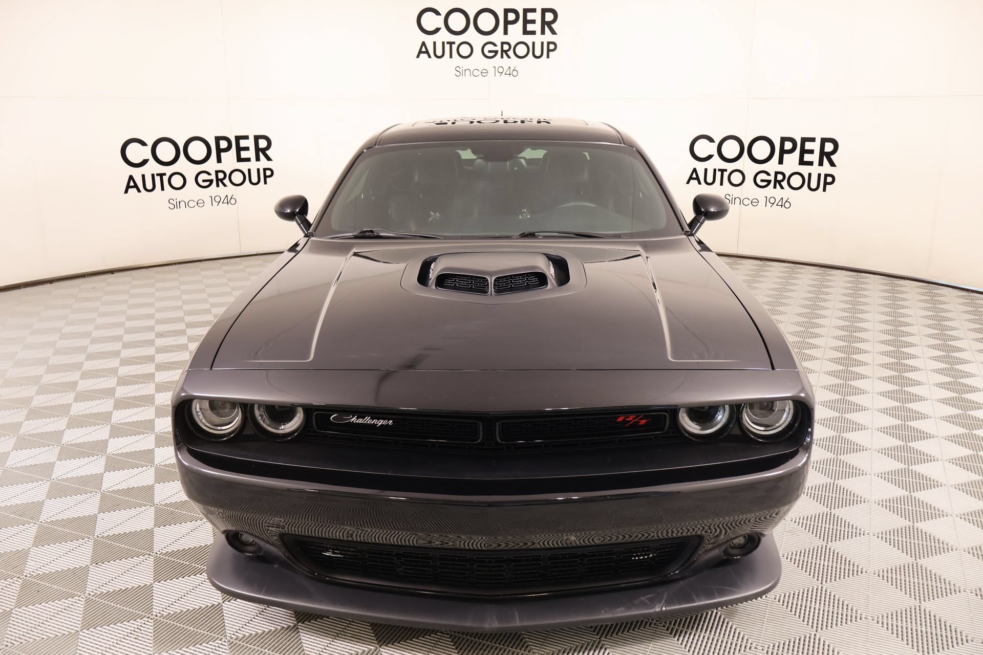 Used 2015 Dodge Challenger R/T Scat Pack RWD image 8