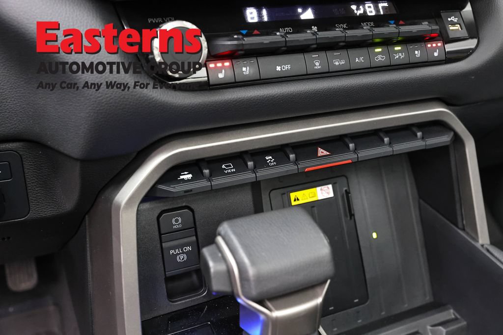 Used 2024 Toyota Tundra Limited AWD/4WD image 22
